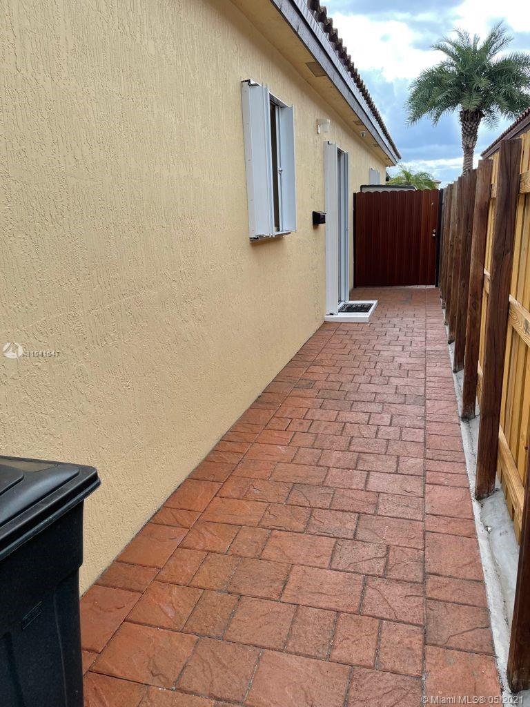 150 NE 26th Ave # 1, Homestead FL 33033 photo 2