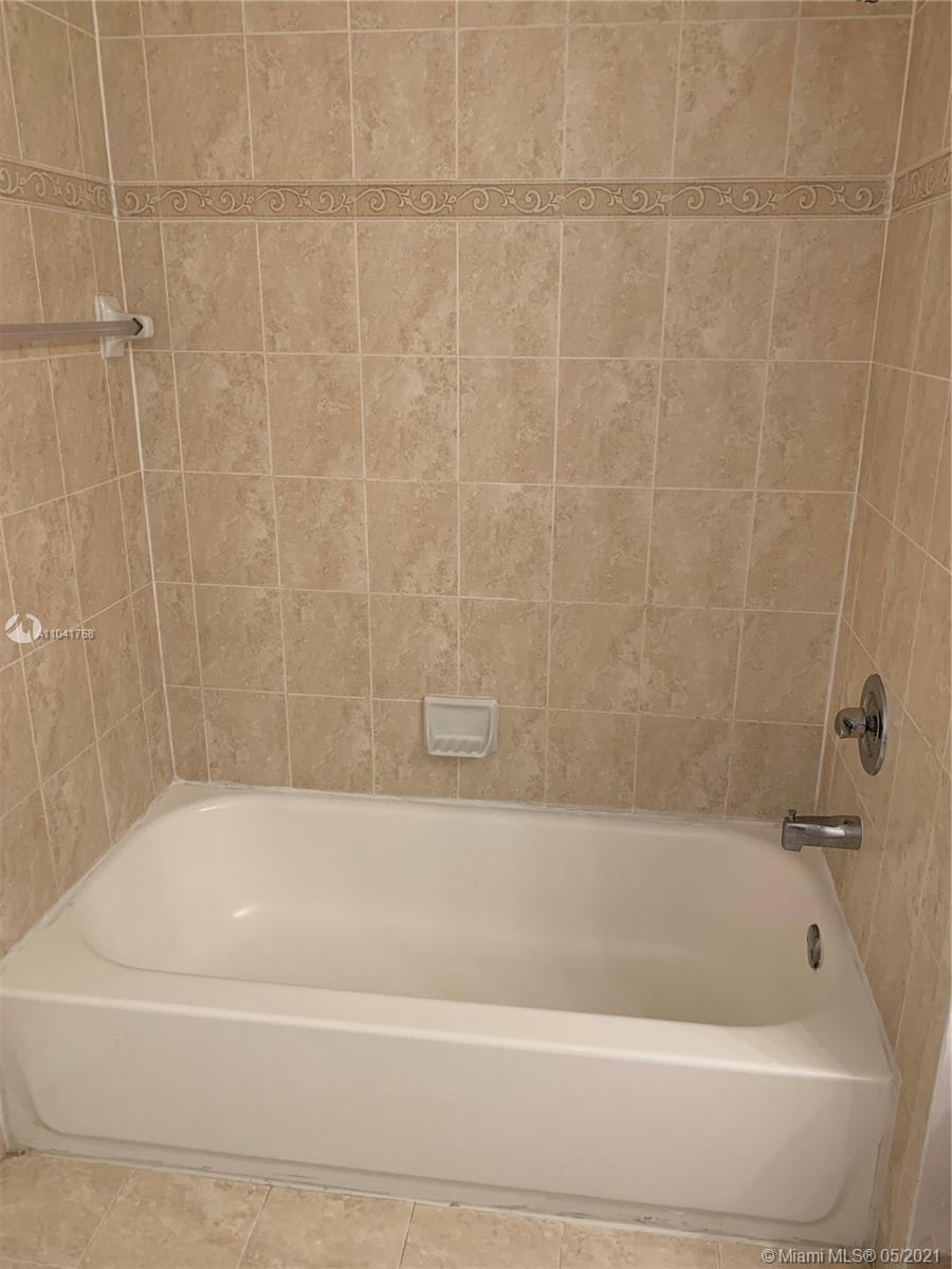 4878 NW 97th Ct # 353, Doral FL 33178 photo 5
