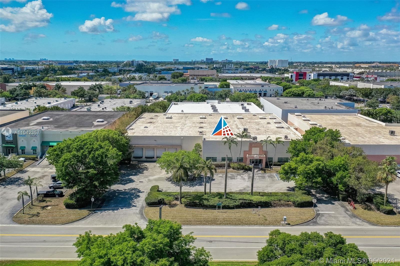 10880 NW 30th St, Doral FL 33172 photo 2