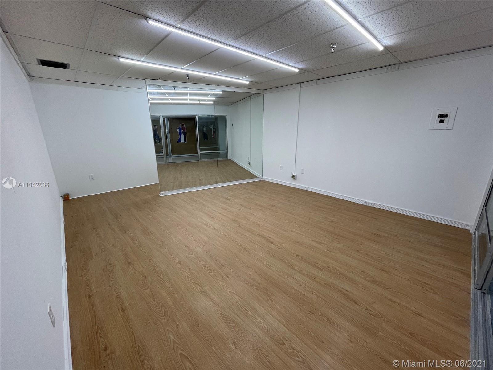 777 NW 72nd Ave # 2101, Miami FL 33126 photo 2