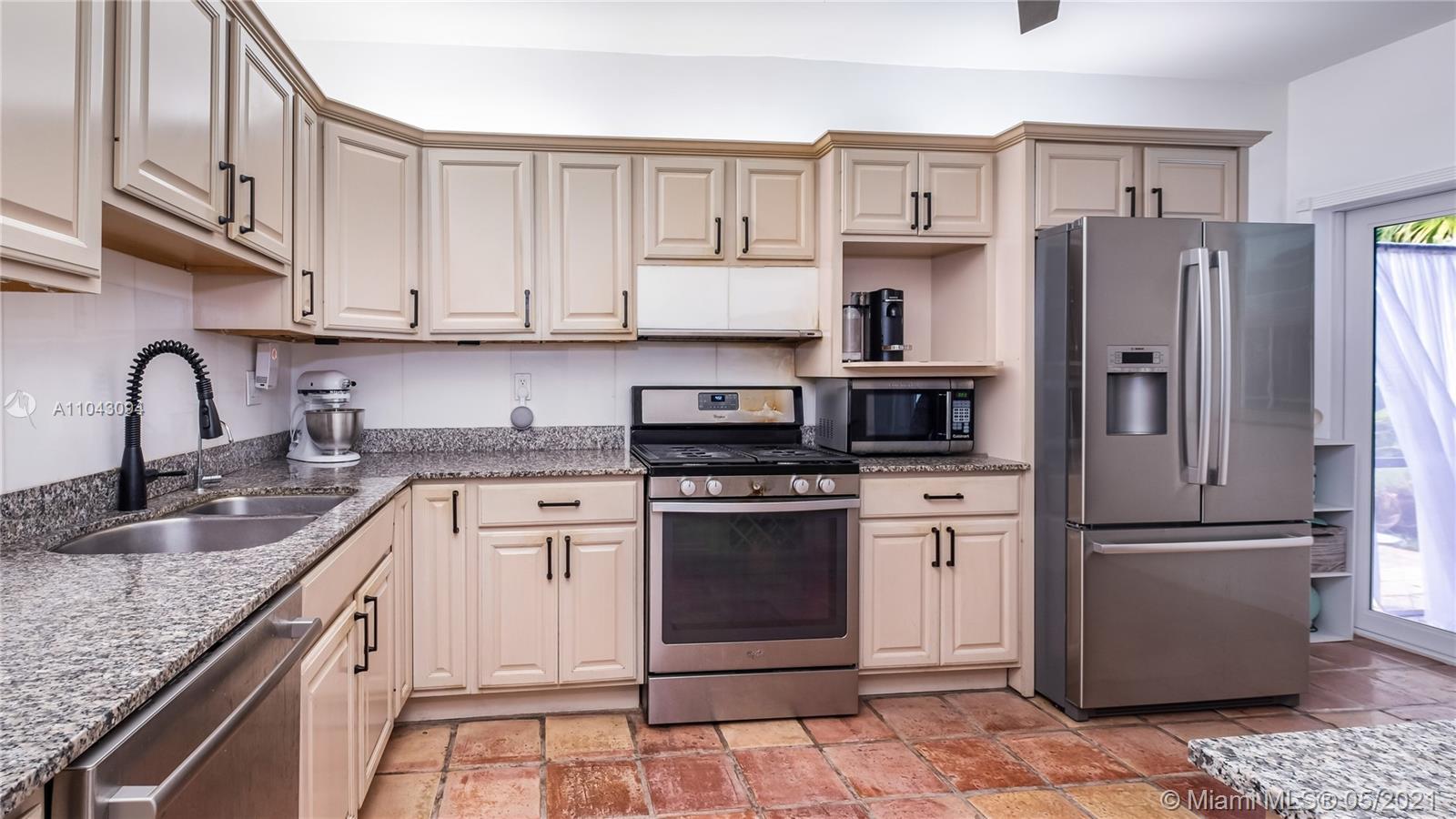 7901 SW 139th Ter, Palmetto Bay FL 33158 photo 5