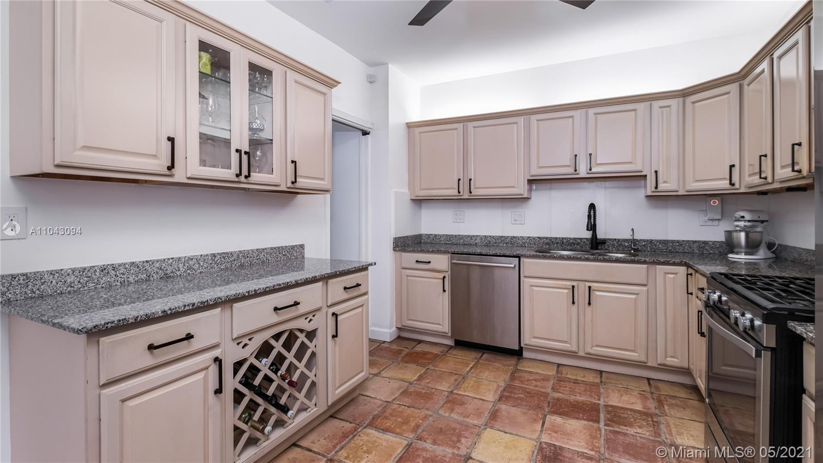 7901 SW 139th Ter, Palmetto Bay FL 33158 photo 4