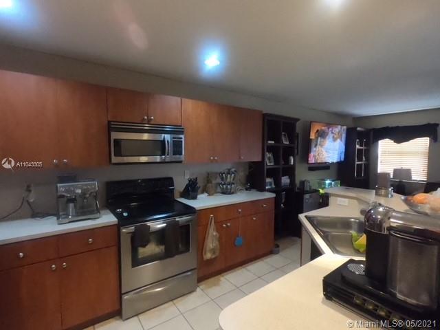 4767 SW 166th Ct, Miami FL 33185 photo 4