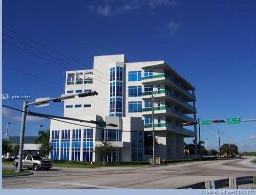 2300 W 84th St # 403A, Hialeah FL 33016