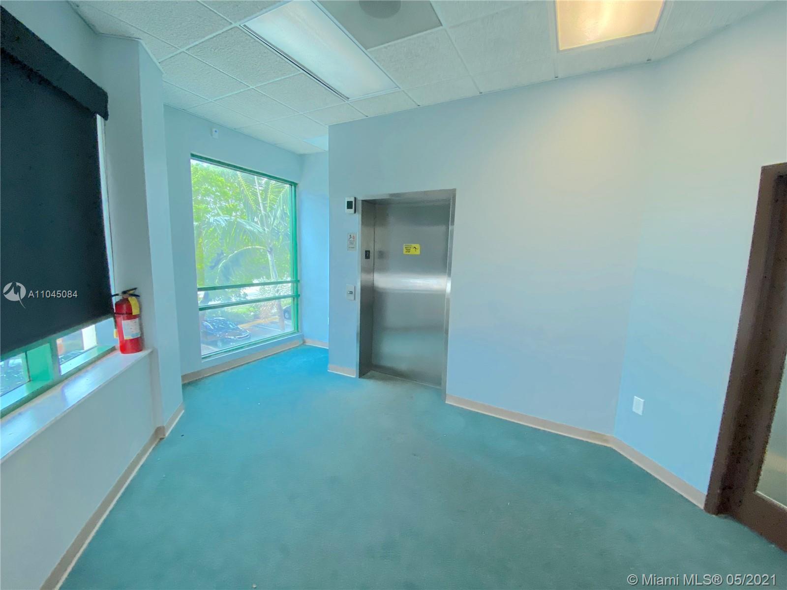 6015 Washington St, Hollywood FL 33023 photo 3