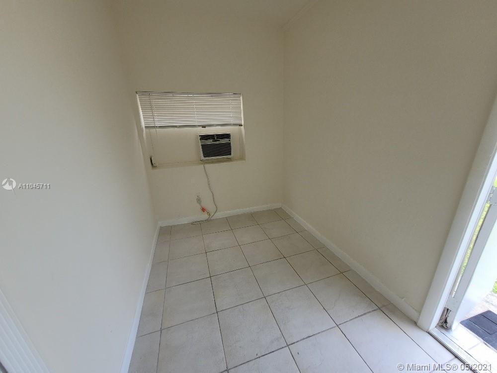 1767 NW 5 Street Rear, Miami FL 33125 photo 3