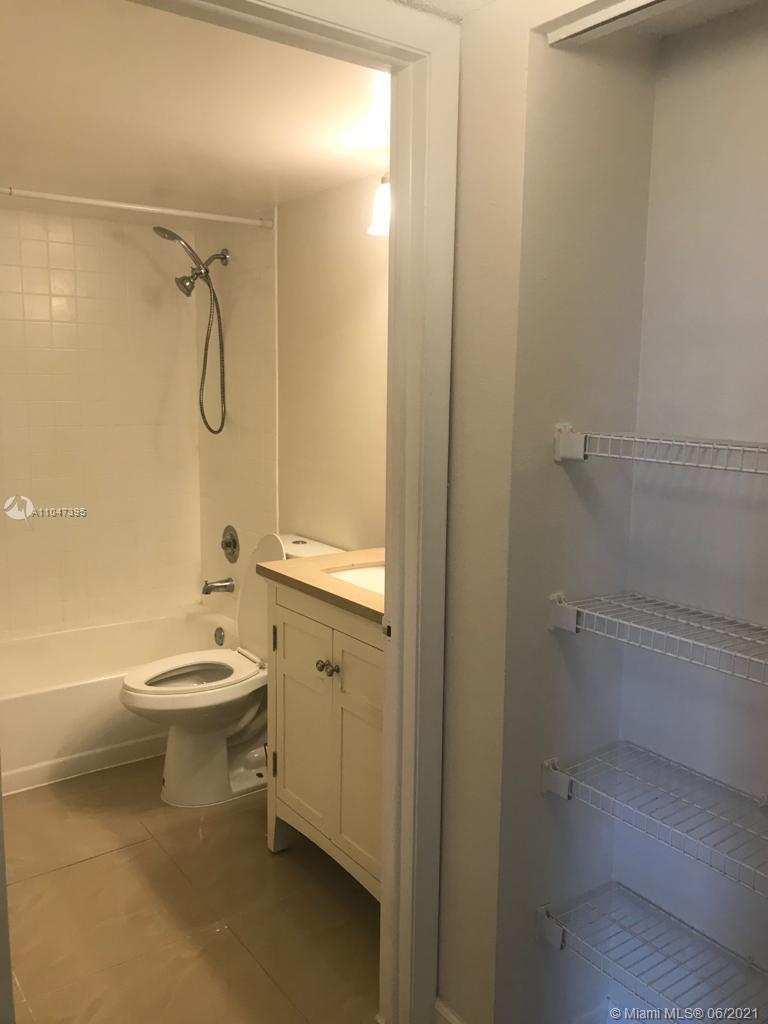 8240 SW 210 # 213, Cutler Bay FL 33189 photo 3