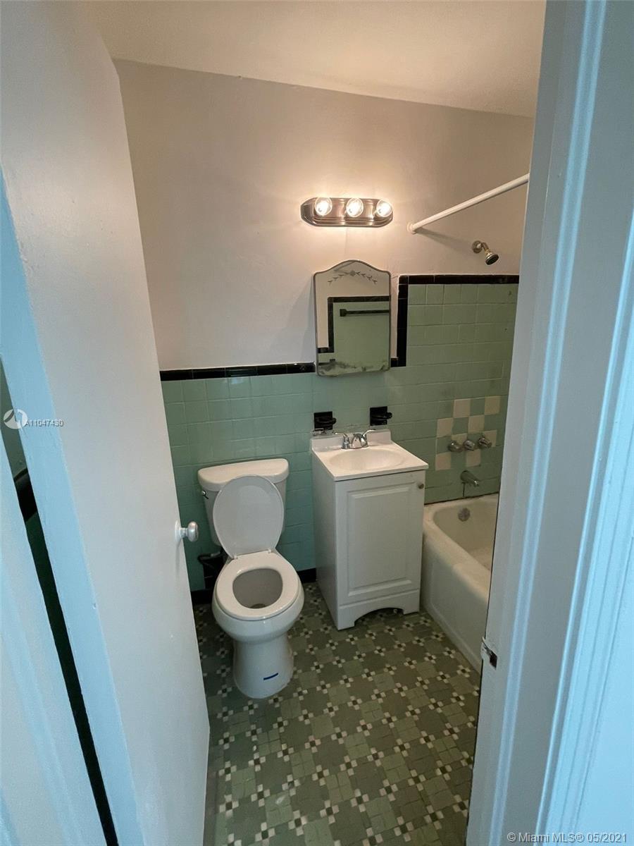 534 SW 6th Ct # 5, Miami FL 33130 photo 5