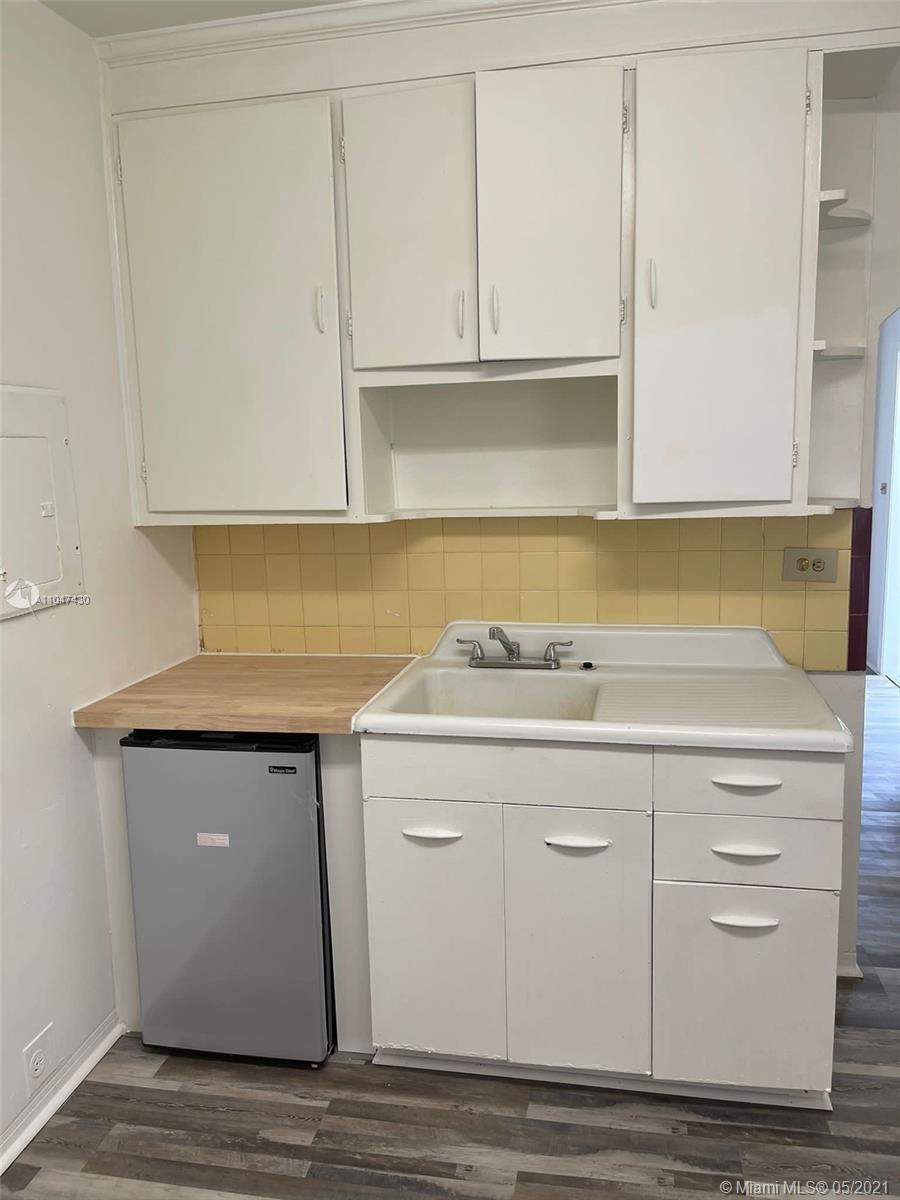 534 SW 6th Ct # 5, Miami FL 33130 photo 4