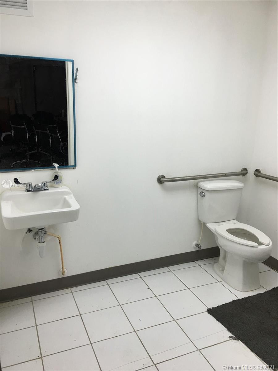 2355 NW 70th Ave # 4, Miami FL 33122 photo 5