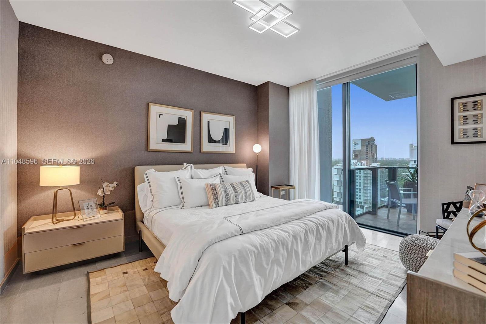 88 SW 7th St # 1408, Miami FL 33130 photo 4