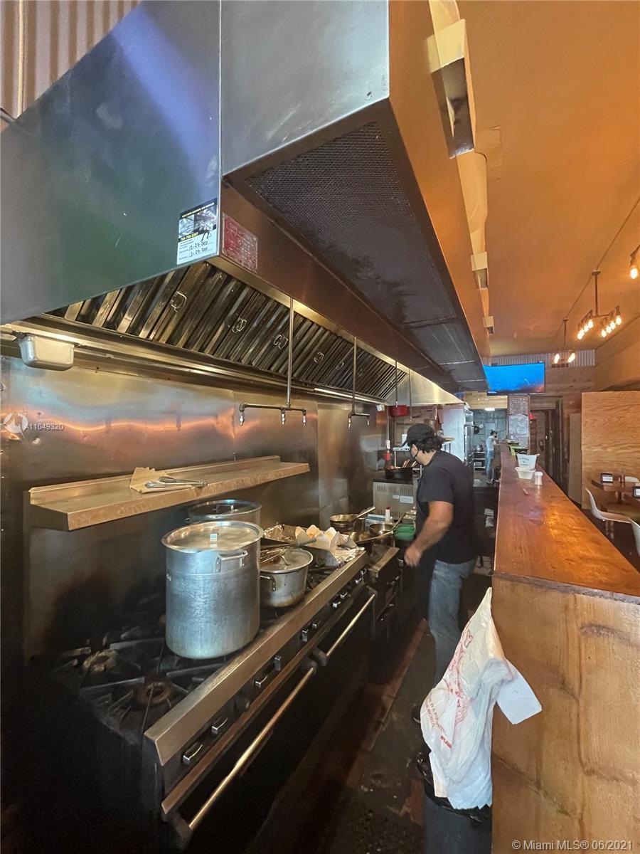 6974 Collins Ave, Miami Beach FL 33141 photo 3