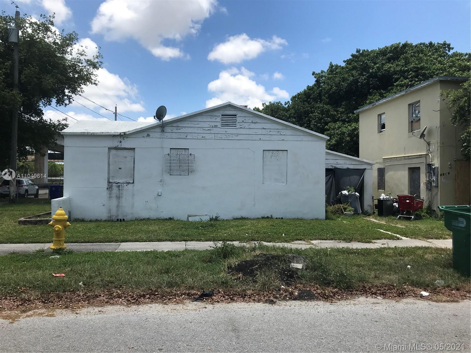 1301 NW 40th St, Miami FL 33142