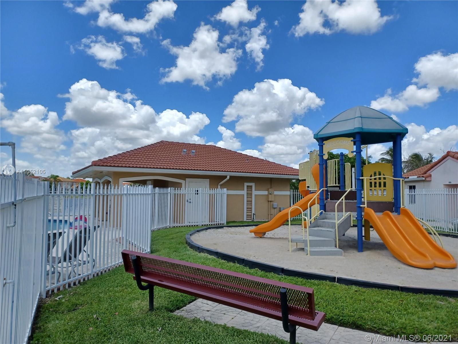 18473 NW 20th St, Pembroke Pines FL 33029 photo 3