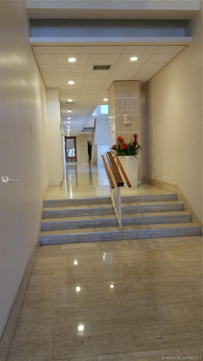 2899 Collins Ave # 840, Miami Beach FL 33140 photo 5