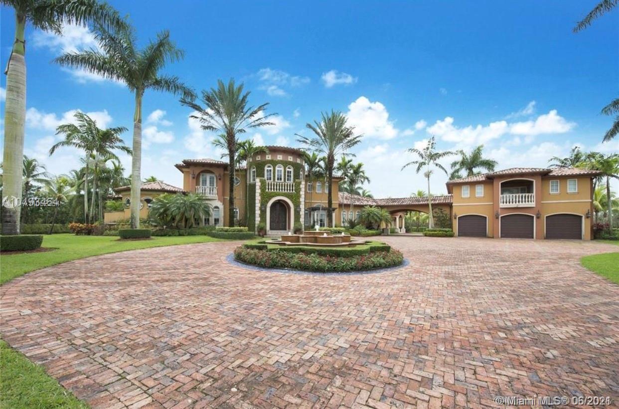 14949 SW 184th Ave, Miami FL 33196