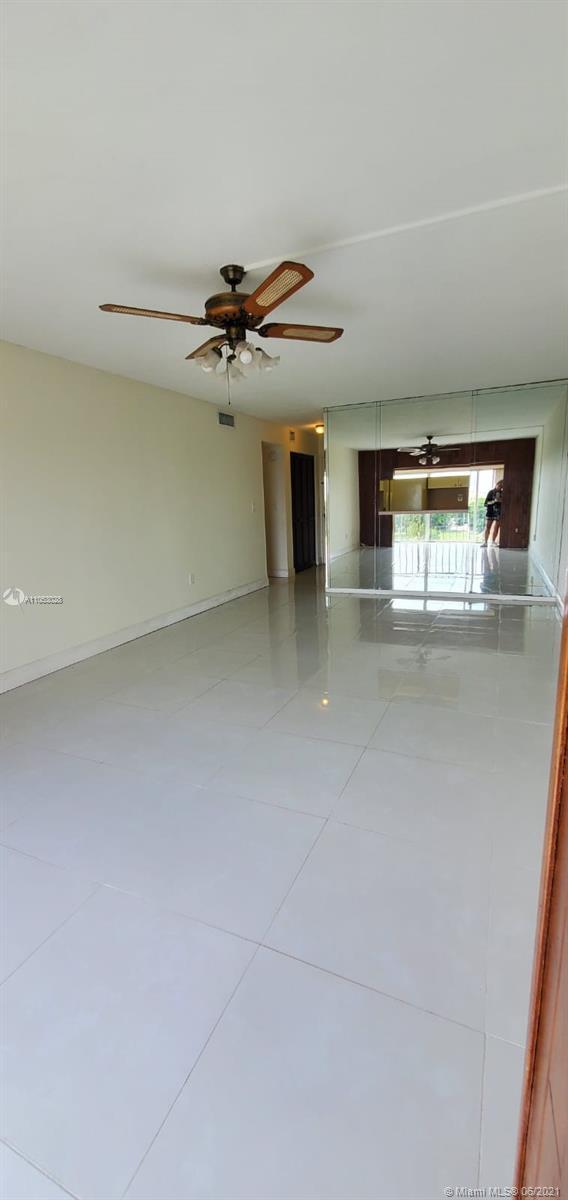 9455 W Flagler St # C609, Miami FL 33174 photo 4