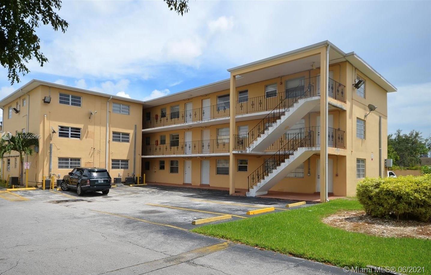 3855 SW 79th Ave # 20, Miami FL 33155