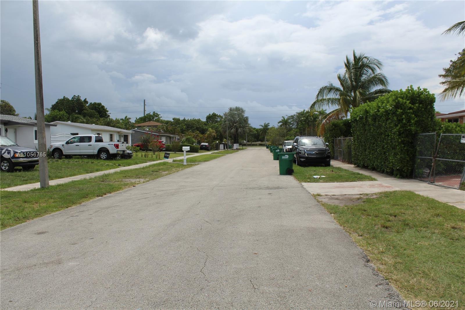 . 141 st, Miami FL 33176 photo 2