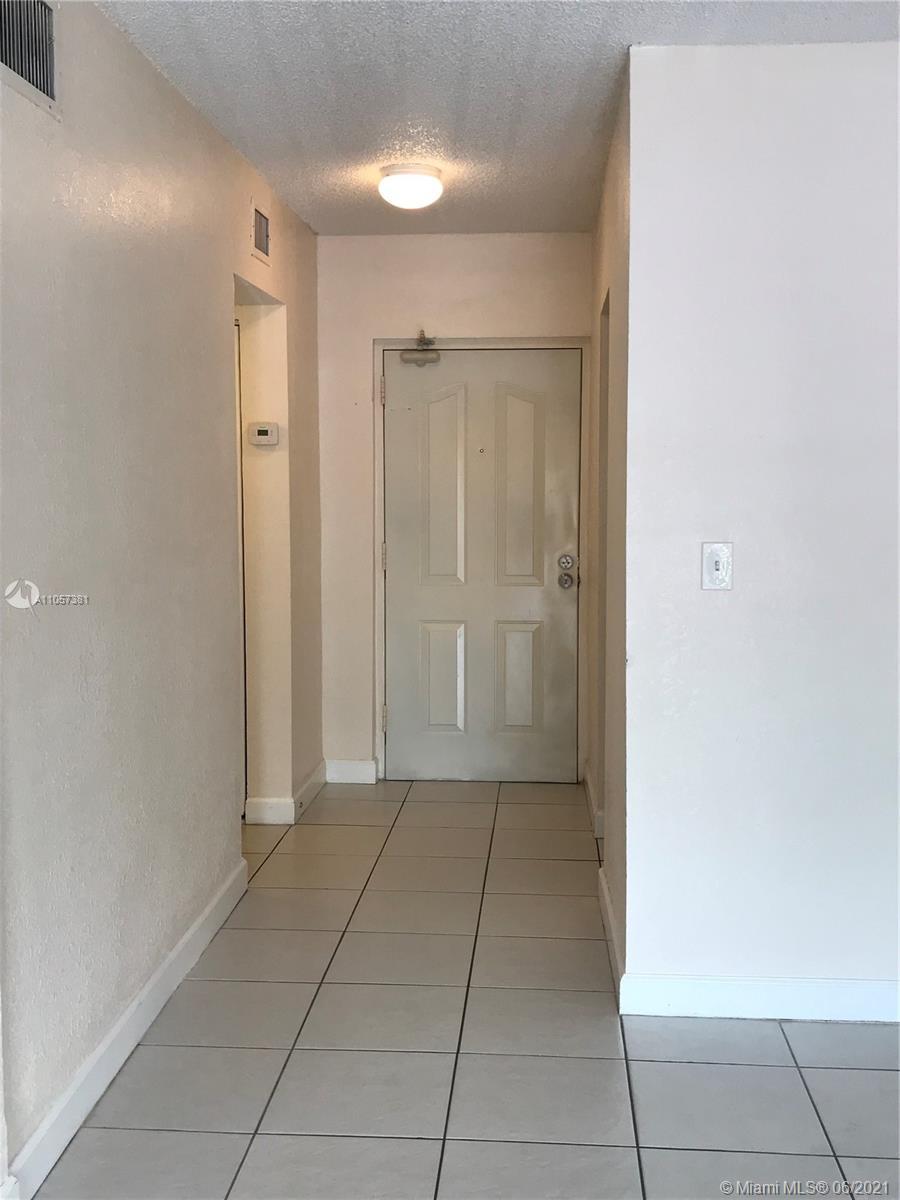 10900 SW 104th St # 211, Miami FL 33176