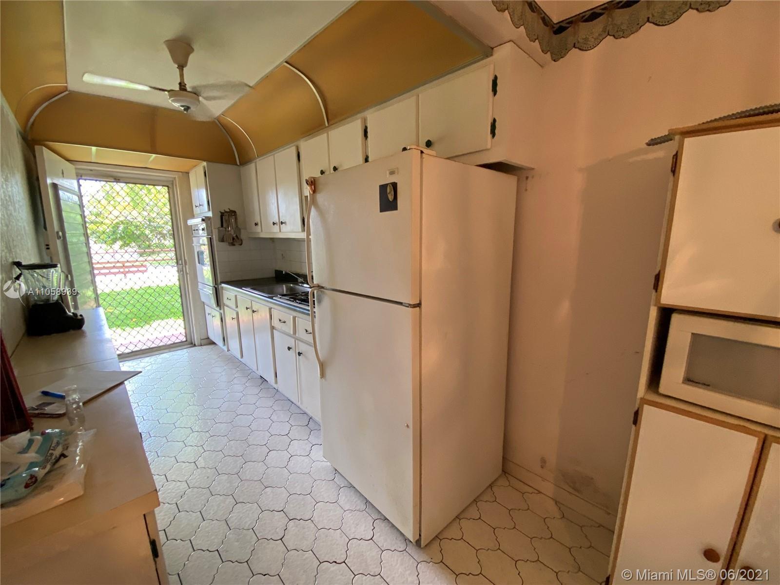 175 NE 203rd Ter # 4, Miami Gardens FL 33179 photo 2
