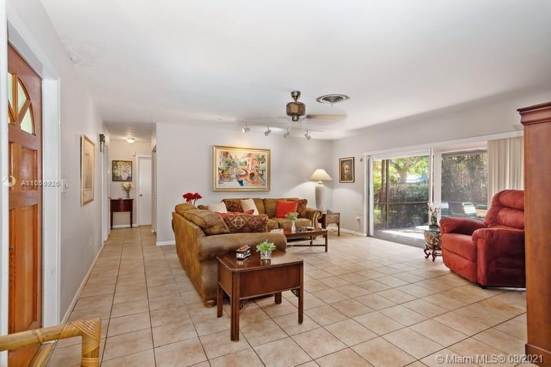 14970 SW 86th Ave, Palmetto Bay FL 33158 photo 3