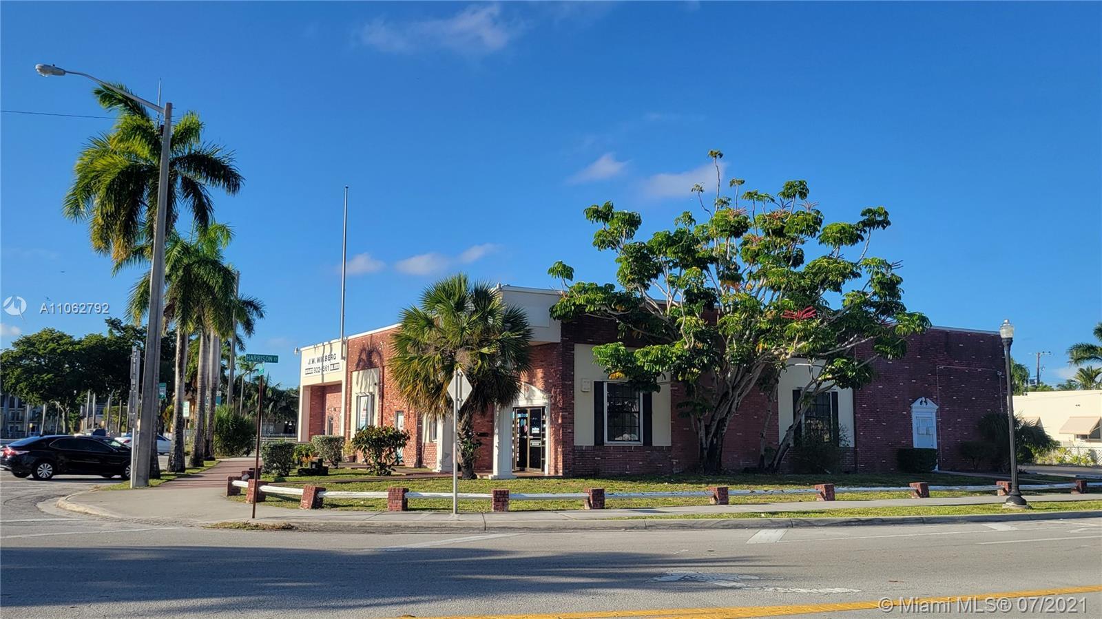 111 S 17th Ave, Hollywood FL 33020 photo 3