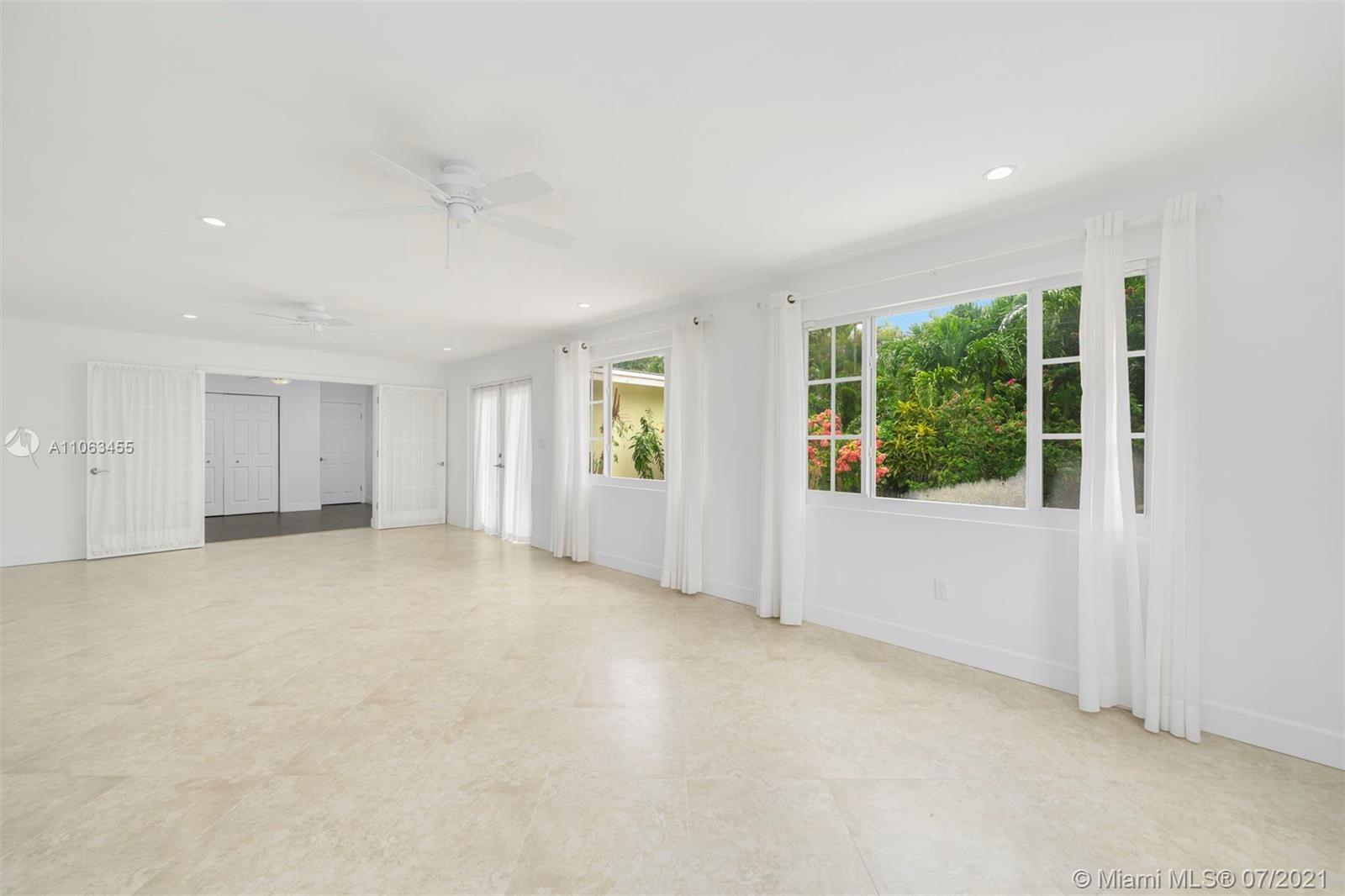 8301 SW 142nd St, Palmetto Bay FL 33158 photo 4