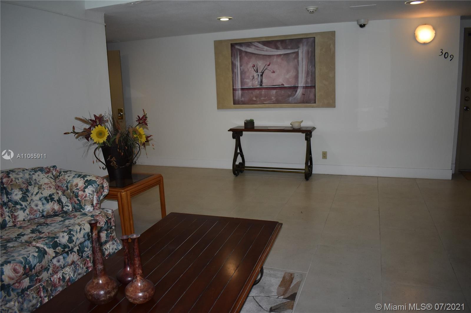 100 Lakeview Dr # 306, Weston FL 33326 photo 3