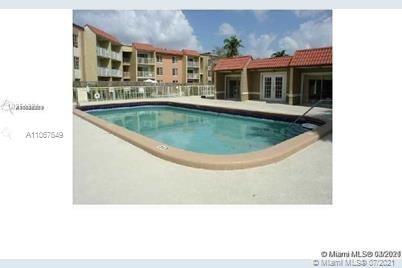 5112 NW 79 Ave # 204, Doral FL 33166