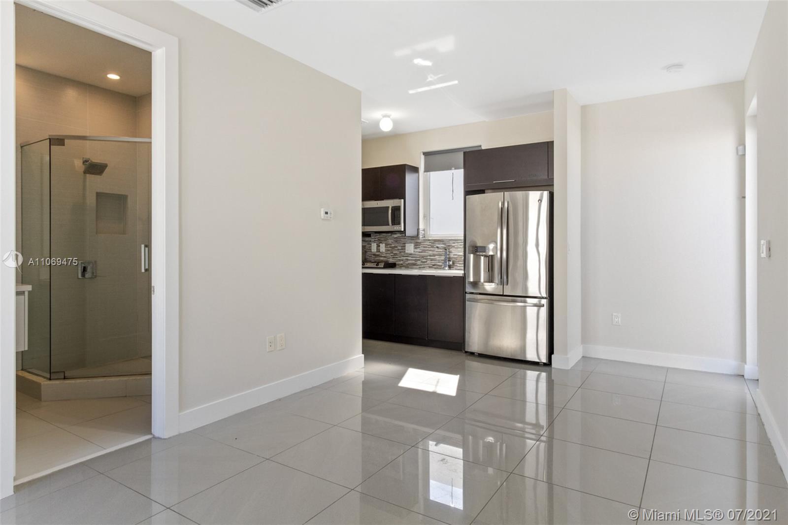 6303 NW 105th Ct, Doral FL 33178 photo 2