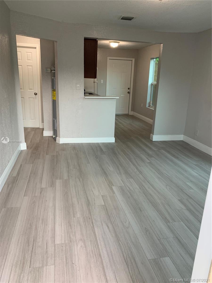 740 NW 113th St, Miami FL 33168 photo 5