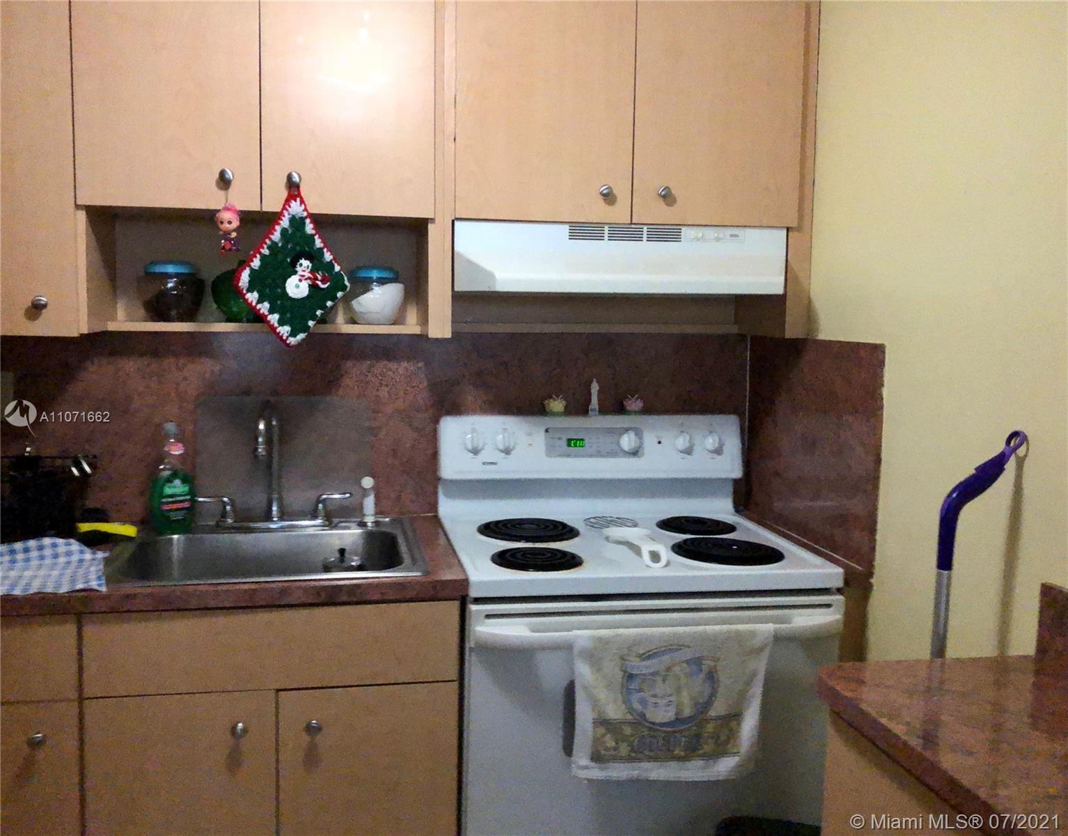 3640 NW 9th St # 110, Miami FL 33125