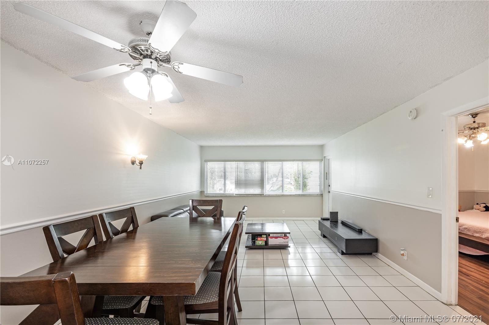 100 Lakeview Dr # 108, Weston FL 33326