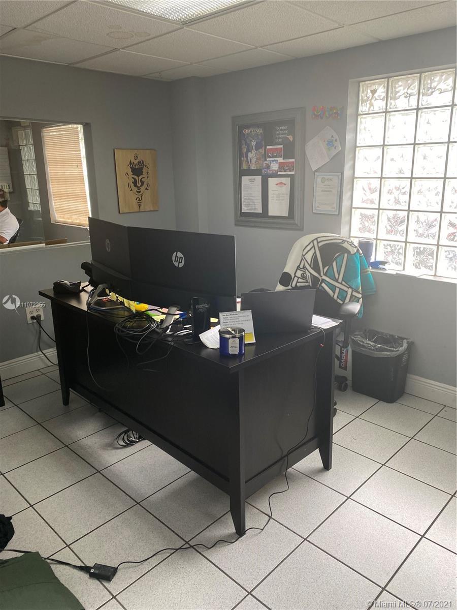 5731 SW 23rd St, West Park FL 33023 photo 5