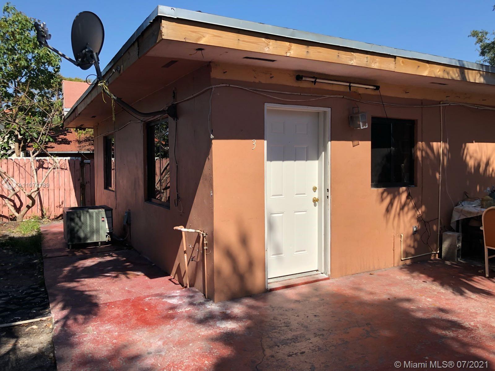 2460 NW 15th St # 4, Miami FL 33125 photo 4