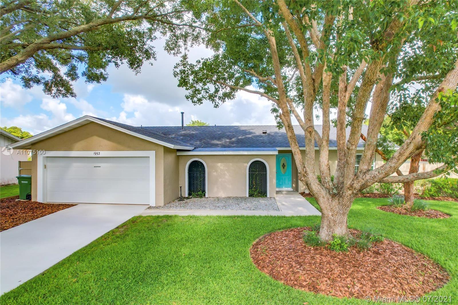 1953 Bishops Gate Sw, Winter Haven FL 33880 photo 2