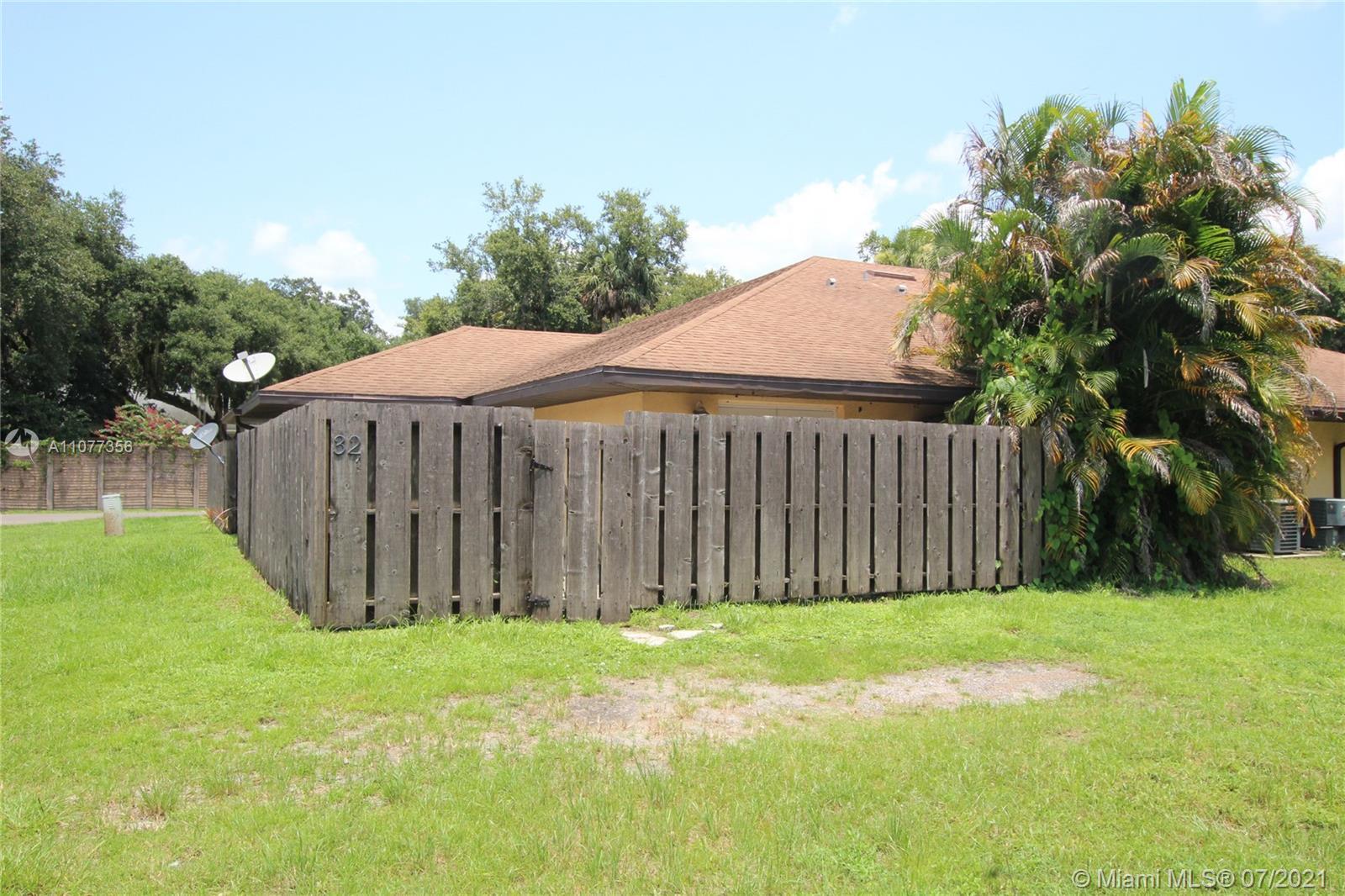 2201 SW 28th # 32, Okeechobee FL 34974 photo 2