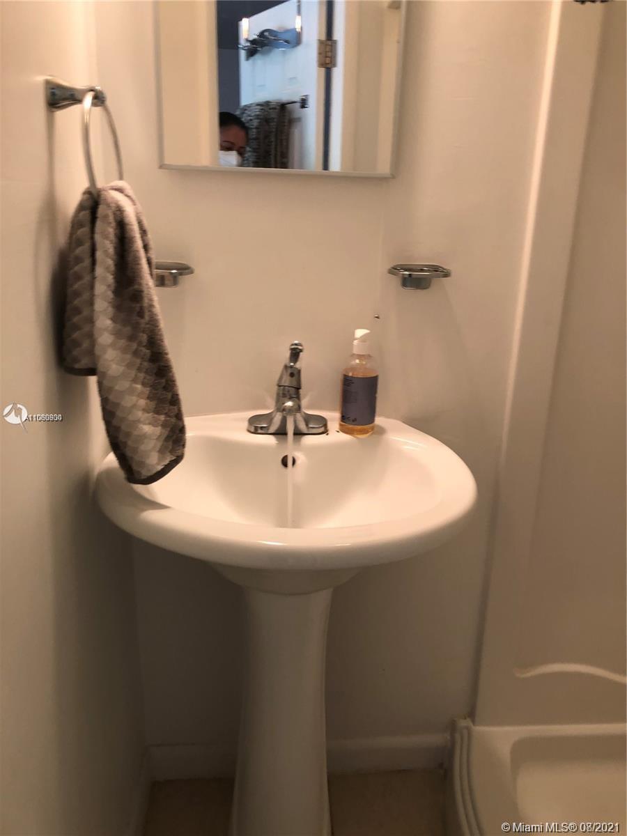 2151 Cottage N krome # 1, Homestead FL 33030 photo 4