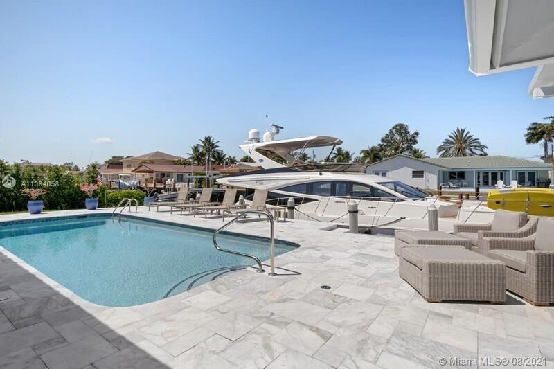 831 Dover St, Boca Raton FL 33487 photo 2