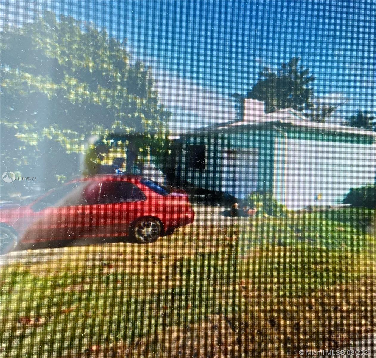 2416 N 21st St, Fort Pierce FL 34946
