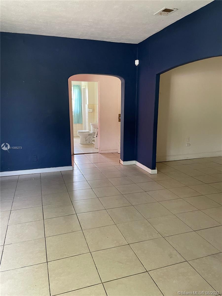 2416 N 21st St, Fort Pierce FL 34946 photo 4