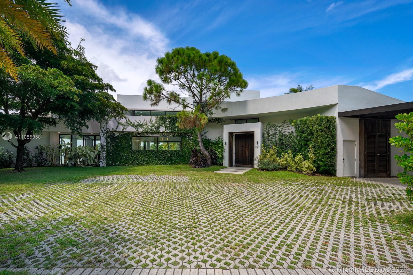 1137 N Biscayne Point Rd, Miami Beach FL 33141 photo 2