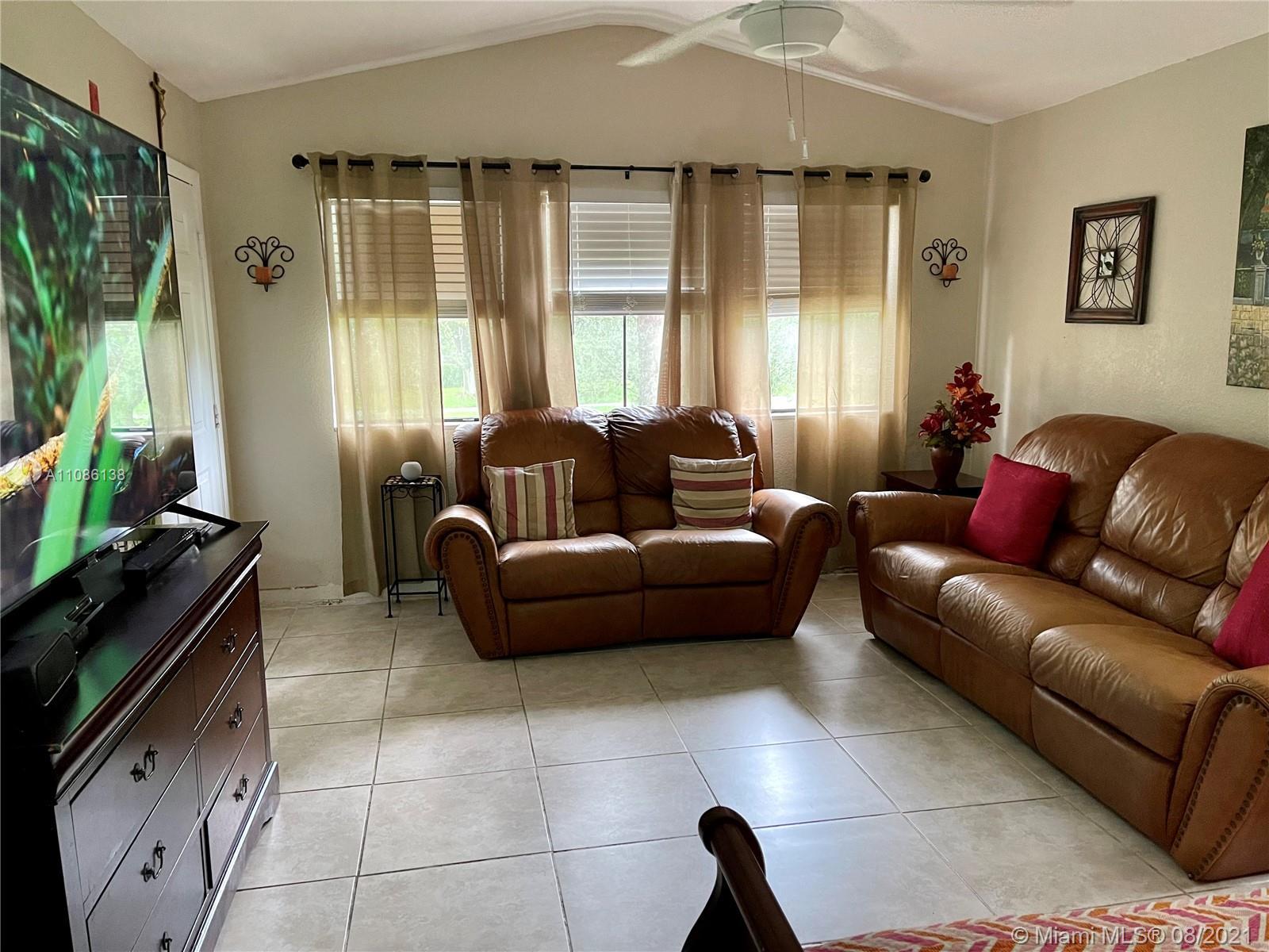 15551 SW 104th Ter # 827, Miami FL 33196