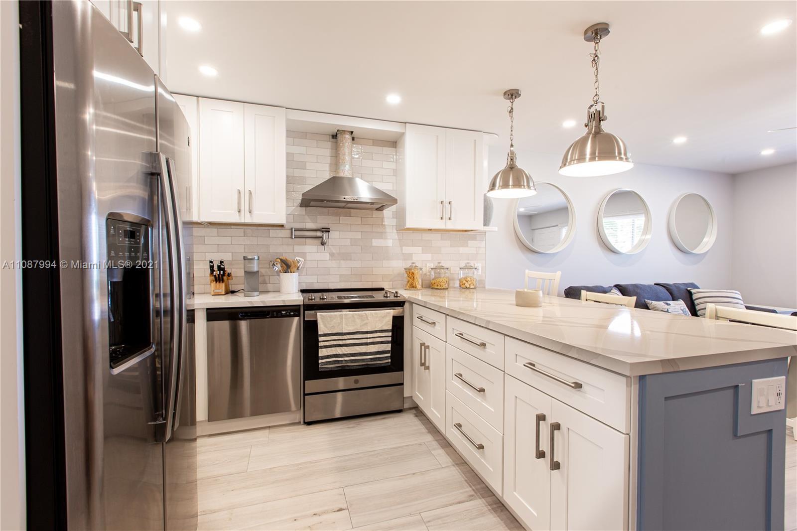300 Oregon St # 204, Hollywood FL 33019 photo 4