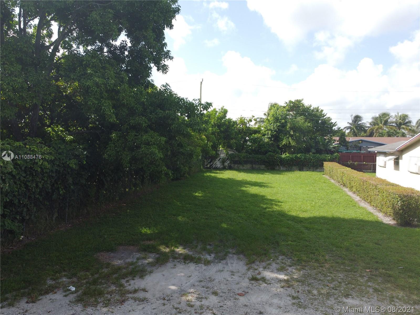 6320 Madison St, Hollywood FL 33023