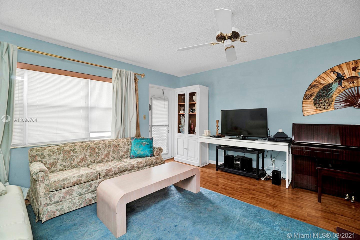 9121 Sunrise Lakes Blvd # 216, Sunrise FL 33322 photo 5