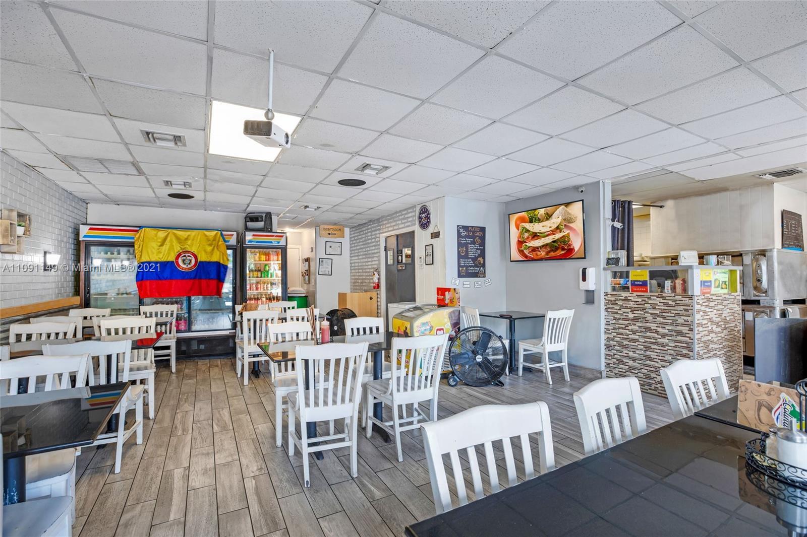 6829 Johnson St, Hollywood FL 33024 photo 4