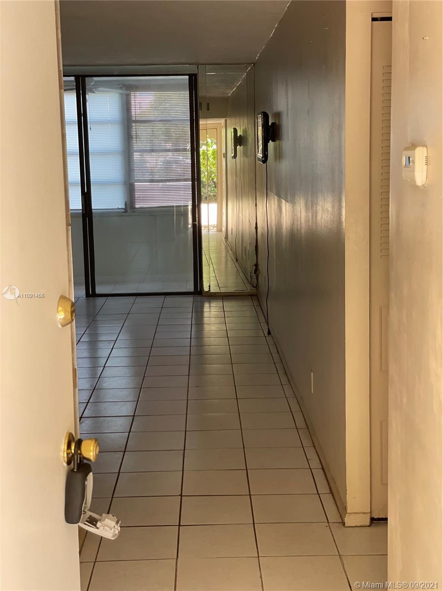 2811 Somerset Dr # 108, Lauderdale Lakes FL 33311 photo 4
