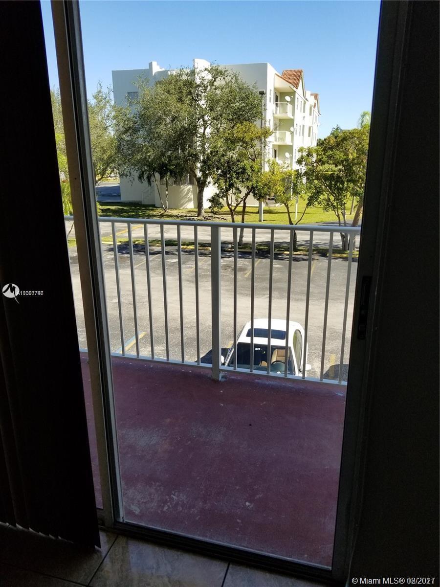 8260 SW 210th St # 103, Cutler Bay FL 33189 photo 4